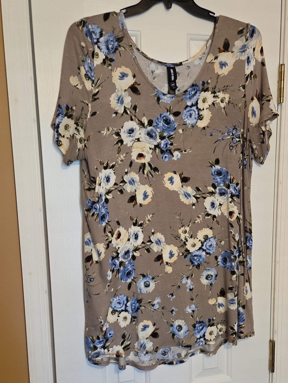Agnes & Dora Taupe Floral Short-Sleeve Swing Top - Blue Floral
